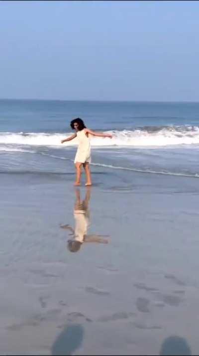 Meenakshi Raveendran 🤤💦