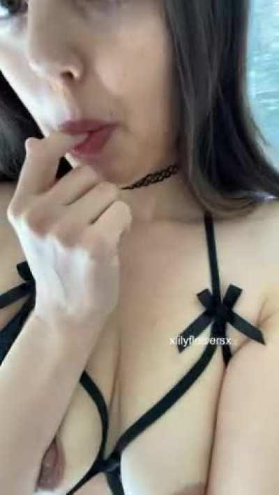 My boobs don't need a bra to be beautiful