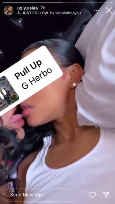 Yasmin Estrada and Nicole (ayeenicol3)