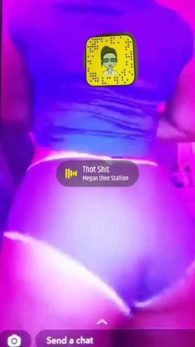 N da hoe throwin ass 2 kyoung397