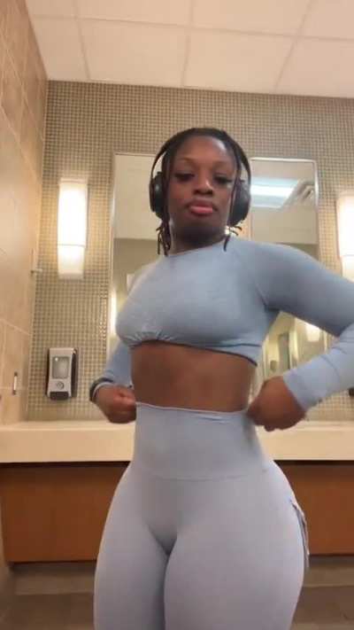 is there a tele or something??