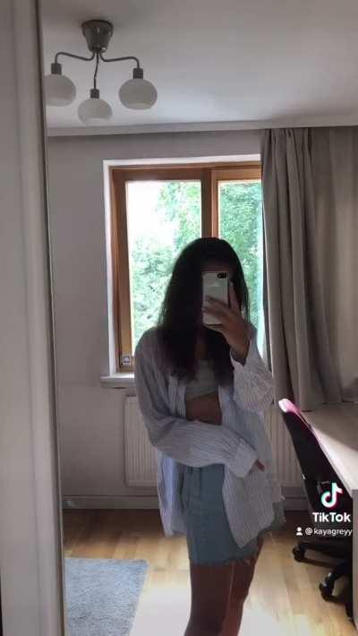 UPVOTE AND GET A 5 NUDES 💦