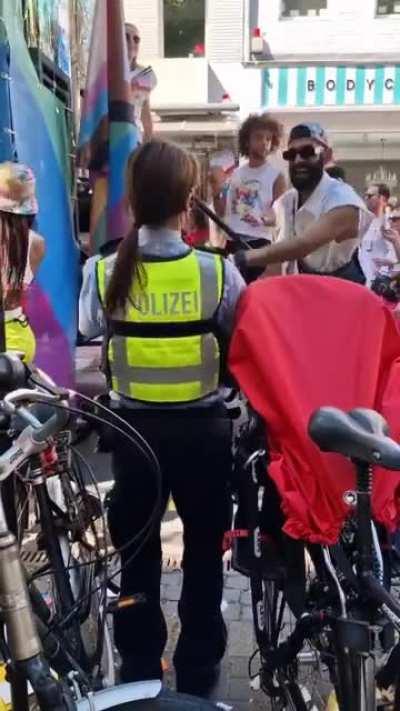 German police enjoying a parade
