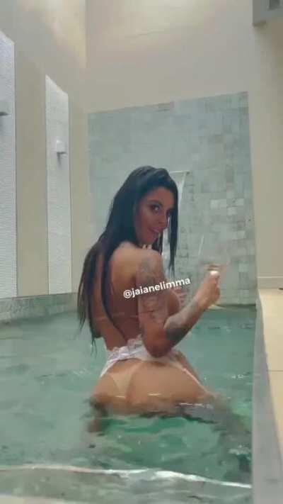 Jaiane Limma gostosa