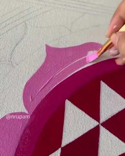 Enjoying Art 🎨🖌️👩‍🎨👨‍🎨