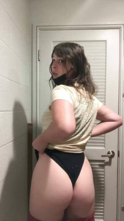 Locker room hijinks 🚿