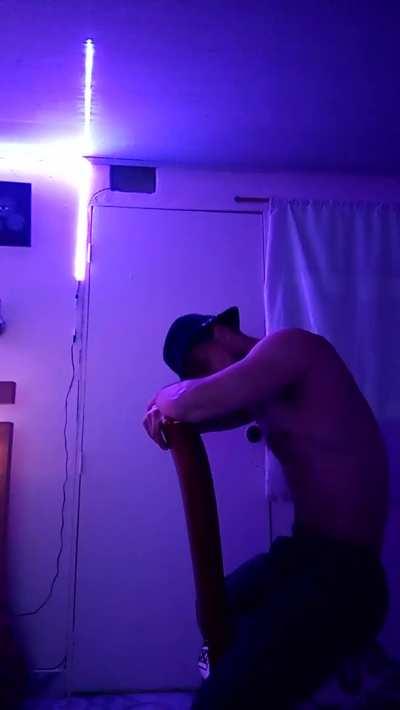 [M] [24] I'm practicing a little bit, do u wanna be the chair?