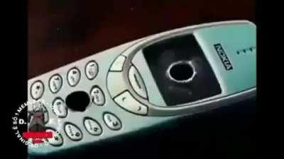 Os celulares de hoje em dia não são mais assim 🤣🤣🤣🤣🤣 jovens 🤣🤣🤣🤣🤣