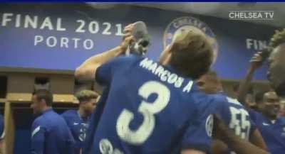 “Ugh don’t do that-don’t do that” Tammy’s disgust is so funny.