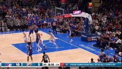 [Highlight] Holmgren throws down the lob!