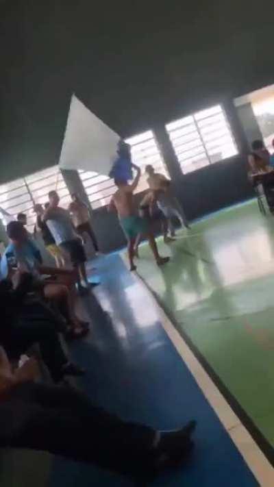 Группа поддержки на шхматном турнире