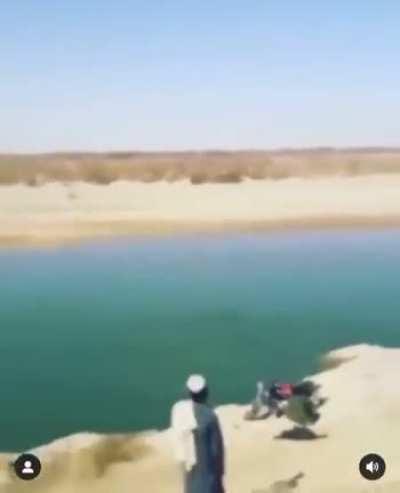 давненько здесь у нас не было видоса из Афганистана