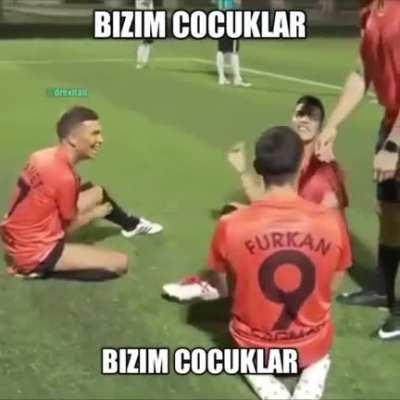 B-bizim çocuklar