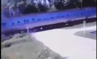 Train VS Car Extreme Edition