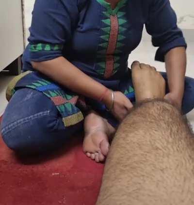 I just want her to take her hand straight up...