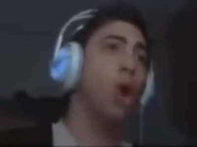 Esse é o seu ídolo?😡