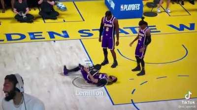 Nah I’m cryin😂😂😂