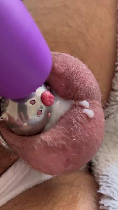 I’m a slave to the cage 😳