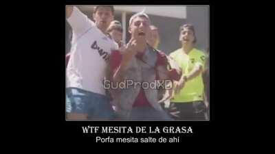 NOOO MESITA SAL DE AHÍ 😭😭😭