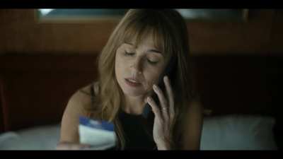 Linda Cardellini - DTF St. Louis S01 E02 (2026)