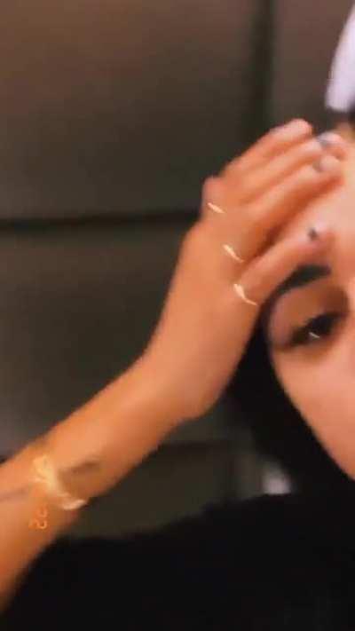 she deleted this in few mins