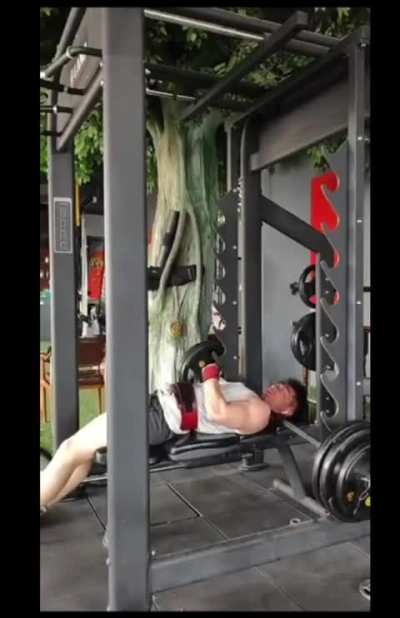 [LFO] Don't lift more than you can, with the weights clipped onto the bar, with no spotter, in an empty gym.