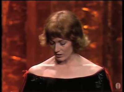 Vanessa Redgrave wins Oscar for Julia 1977, and is booed during acceptance speech for supporting Palestine.