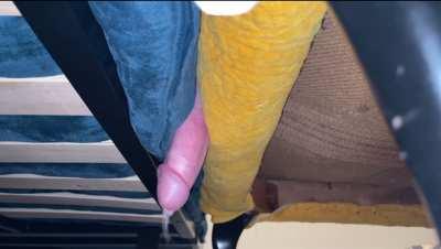 HMU if you can milk my high school cock right now 