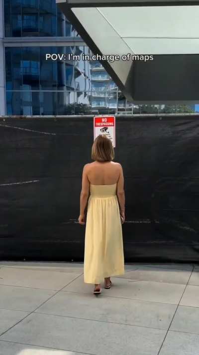 Where is that paper boy?😎