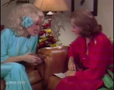 barbara walters conducting a crazy ass interview, 1977