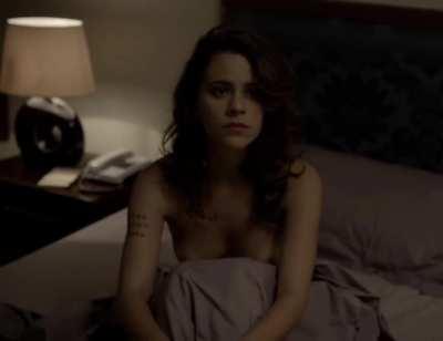 Sophia Reis in O Negocio