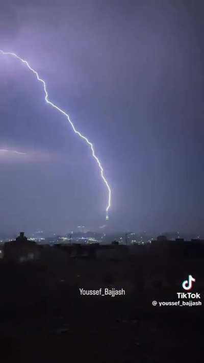 ✨🌩️✨⛈️✨⚡️