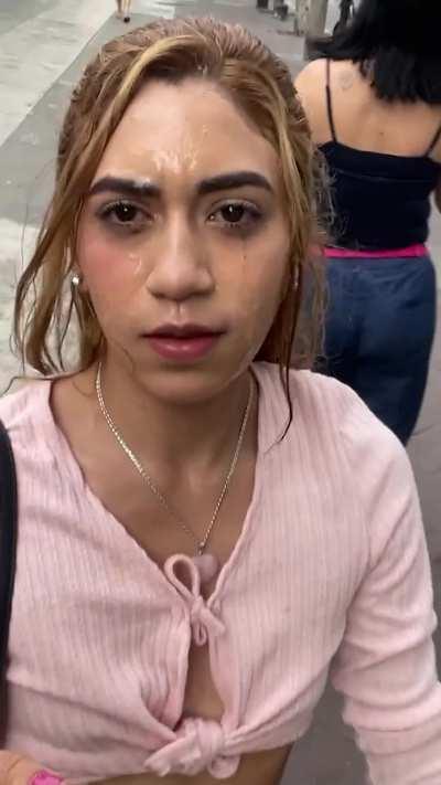 A nice cumwalk after meeting my Bumble date 🥵