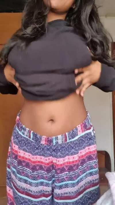 Just another morning waking up covered in dog hair and not your cum 🥺👉🏾👈🏾 [Gif]