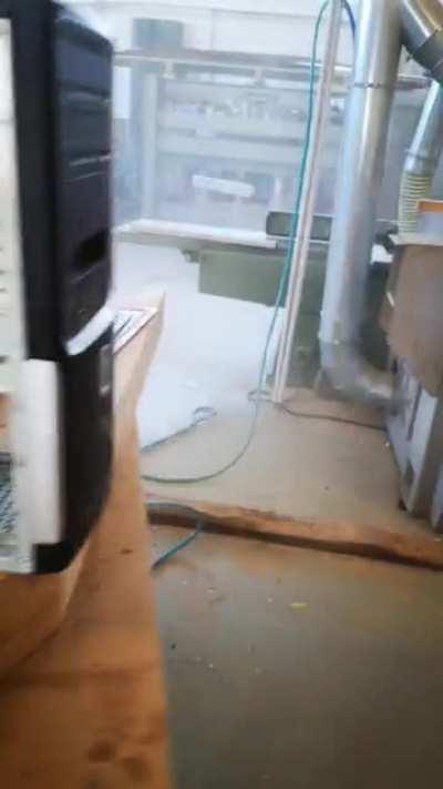 My boss don't believe in dust filters.