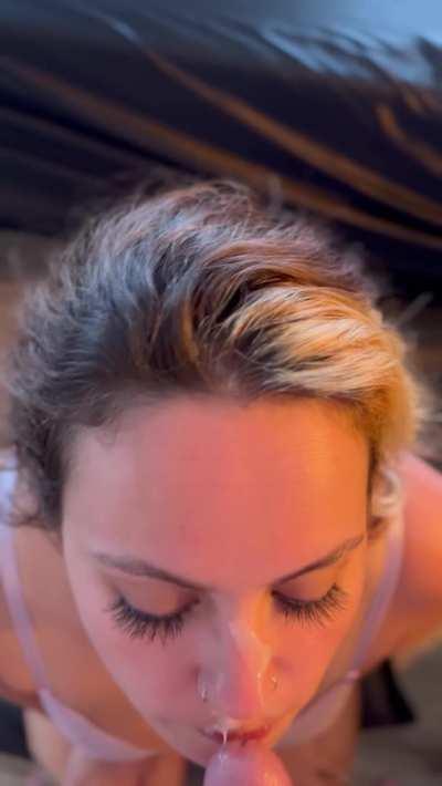 Just can’t stop swallowing cum 