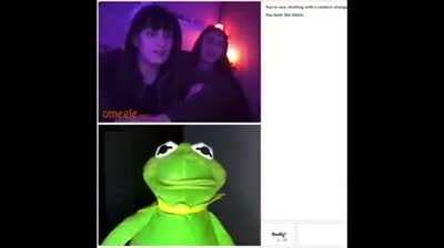 Kermit looking for baddies