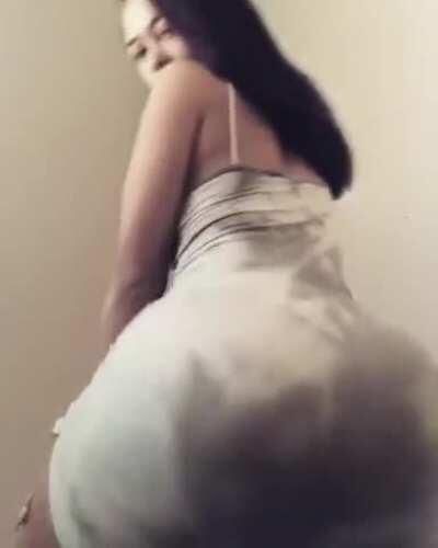 @russialit and her talented ass