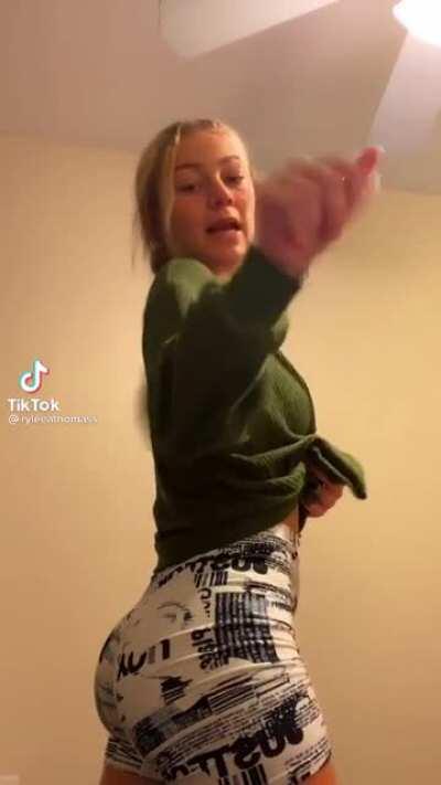 Let me bless y’all feed