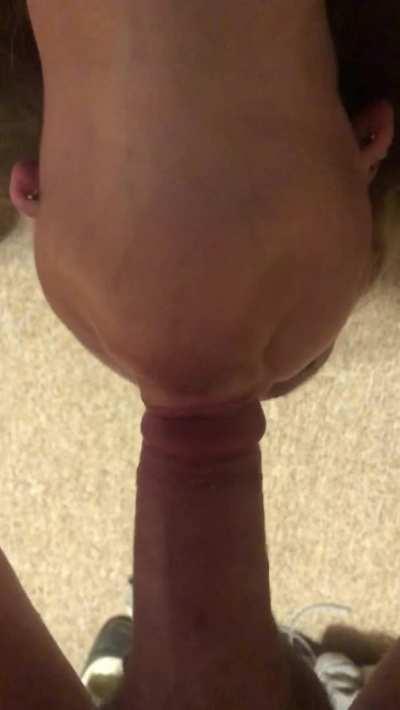 I love swallowing cock!