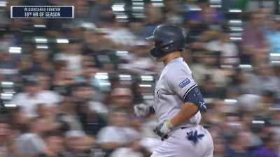 [Highlight] [Highlight] Giancarlo Stanton smashes an oppo taco and the Yankees cut down the lead to 3 against the White Sox