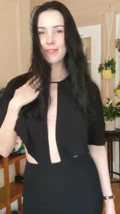 She would look so amazing Blacked!