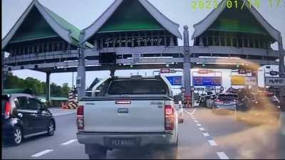 Cubaan Maibee terbang mengelak dari toll RFID