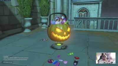 holy shit i've wanted this skin since the first halloween event! such a thriller dude