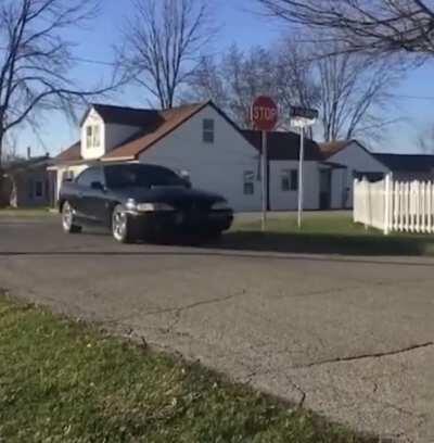 Deciding to drift in a neighbourhood