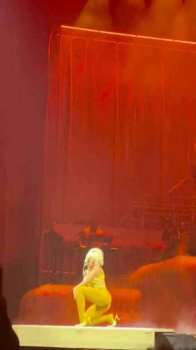 wet v*gina was the best way to end a show