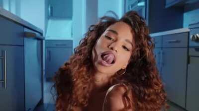 Cecilia Lion - Cecilia's Sensual Encounter - Brazzers