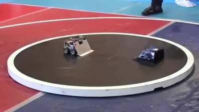 Loba's Tactical Ability be like...