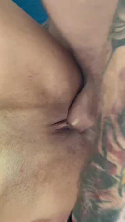 Filling up my pussy first thing in the morning