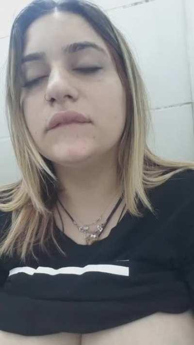 Dm me my name is Tanem Yildirimer